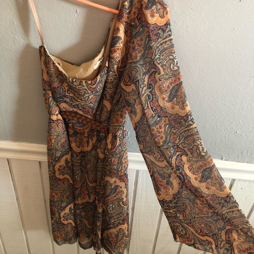 One shoulder dress